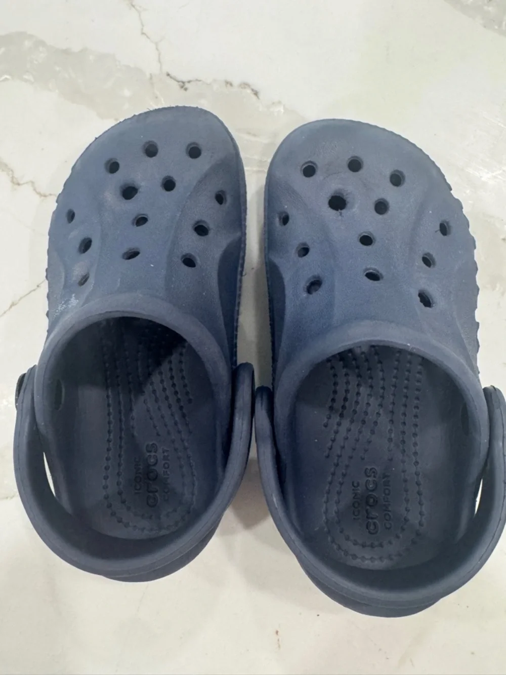 CROCS Kids Clogs size 8 in Navy